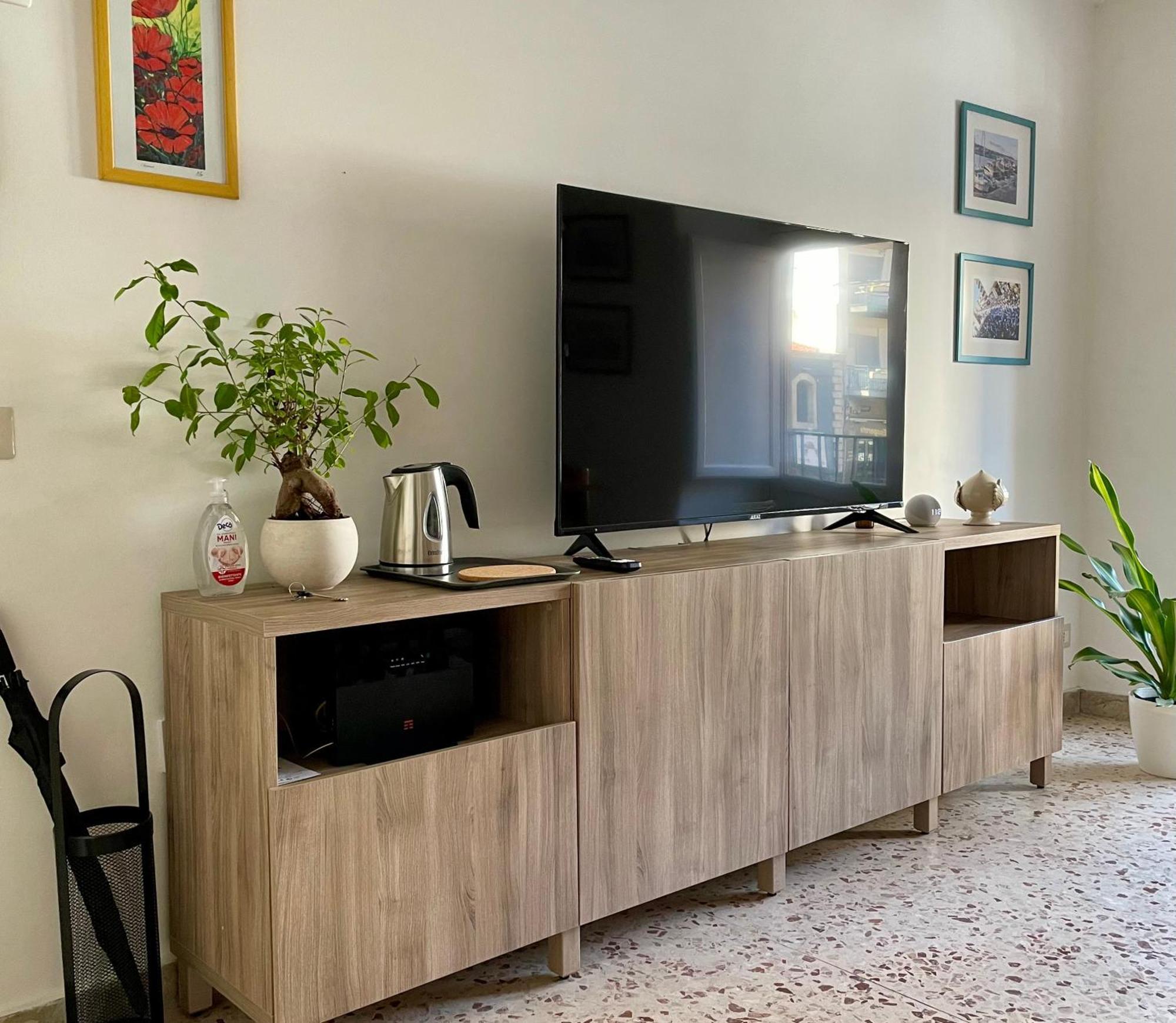 Lorenzo'S House Catania City Centre - Comfortable Large Apartment With 2 Bedrooms And 2 Baths, Close To Trains, Metro And Bus Station Luaran gambar